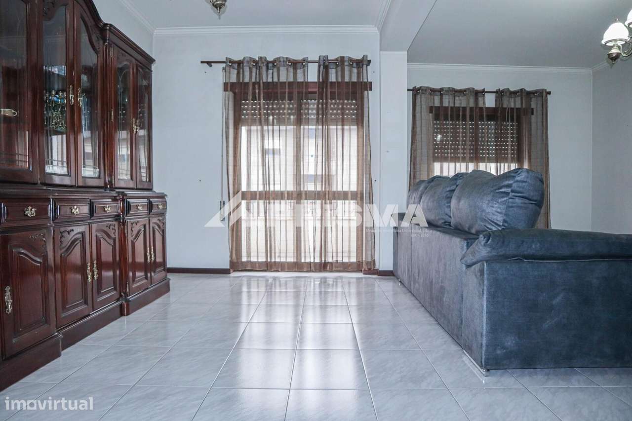 Apartamento T3 com garagem para venda em Castelo Branco-5