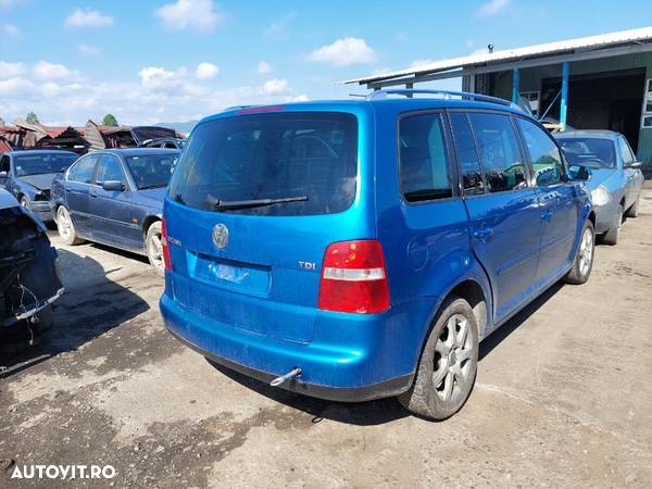 Dezmembram Volkswagen Touran, 2.0 TDI, 140 cp, cod AZV, cutie manuala - 4