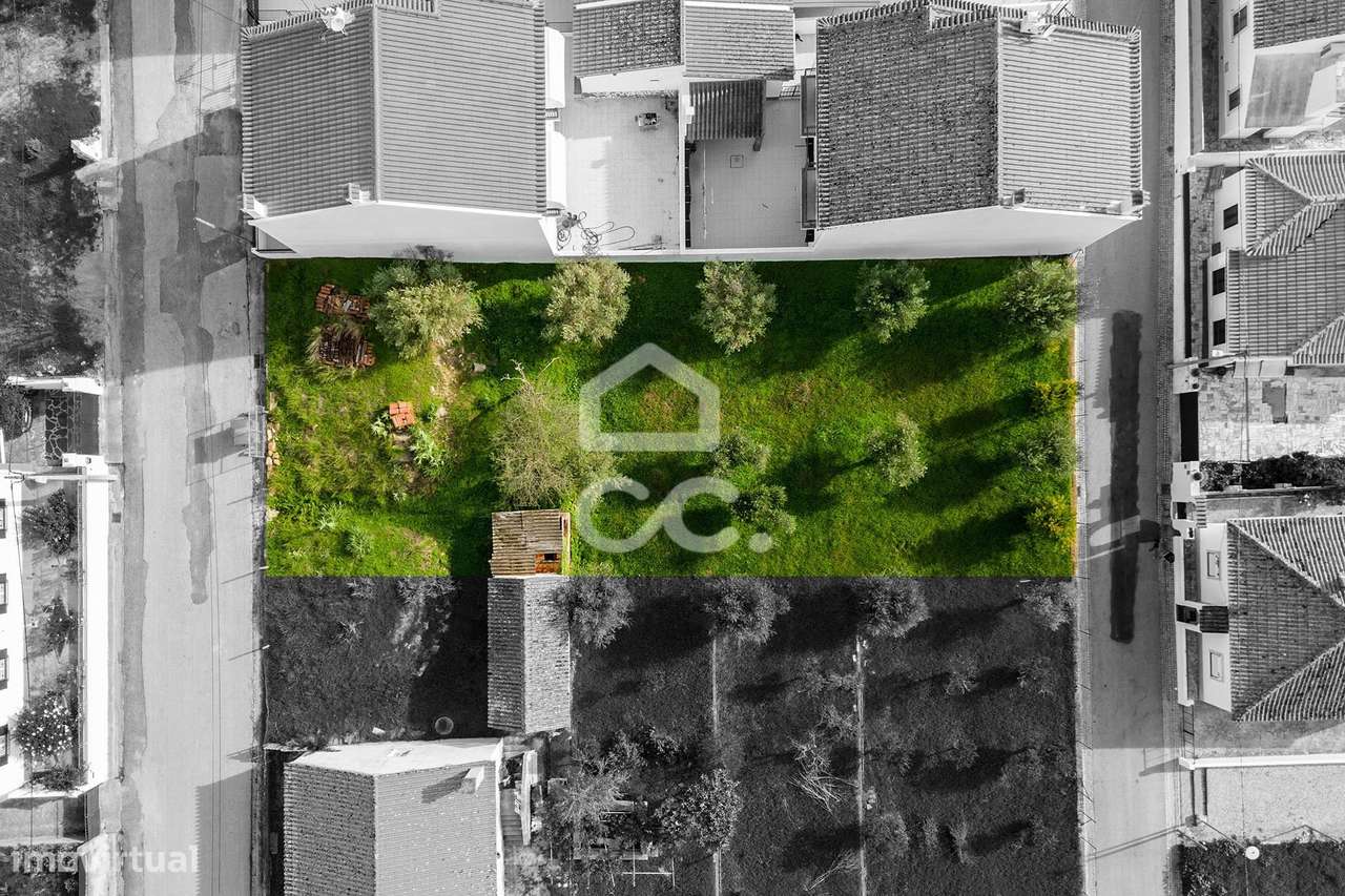 Terreno de 644 m2 com viabilidade para 4 moradias | Azaruja - Grande imagem: 3/18