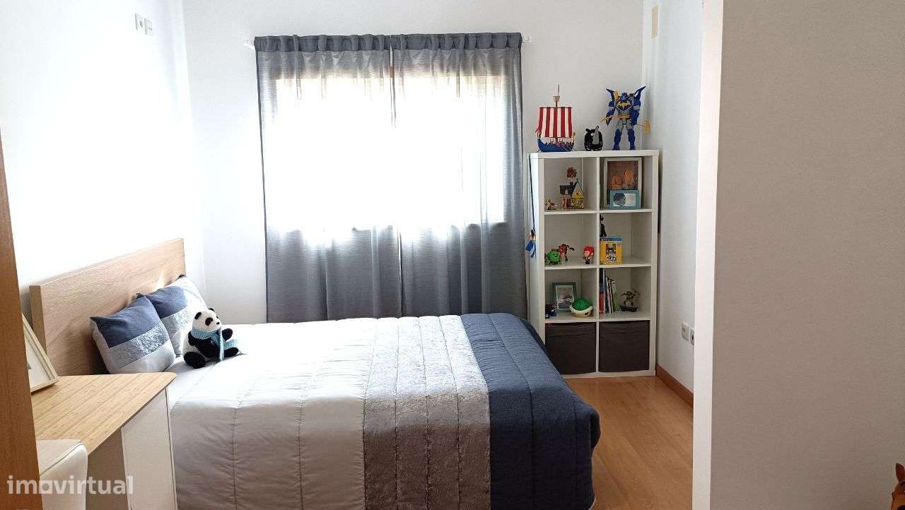 Moradia térrea isolada T4+1 | Piscina | Logradouro-16