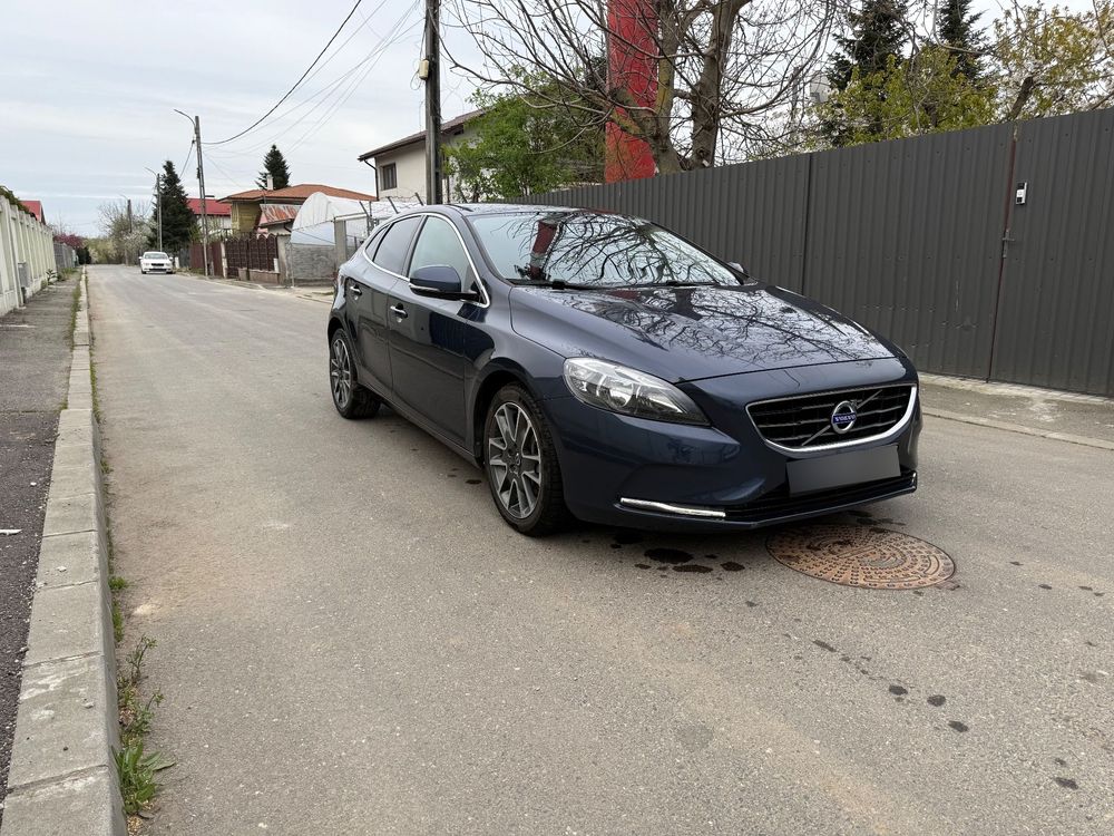 Volvo V40 II [2012 - Prezent] D4 VEA Summum 2015
