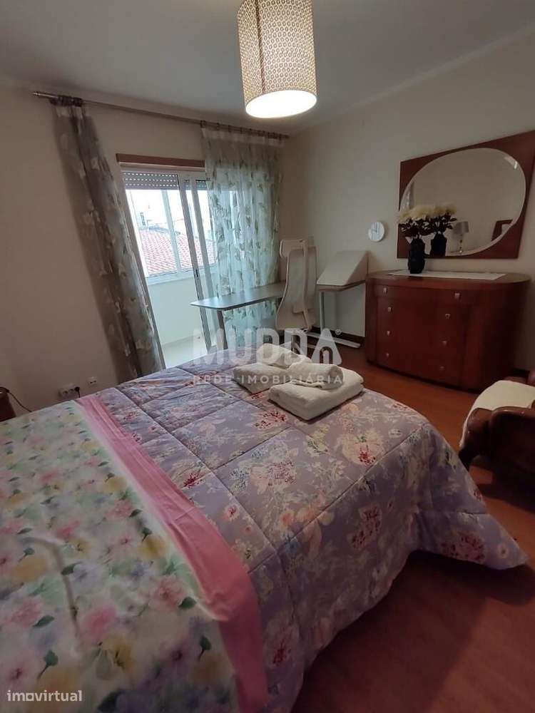 Arrendamento T2 central com elevador - Grande imagem: 4/15