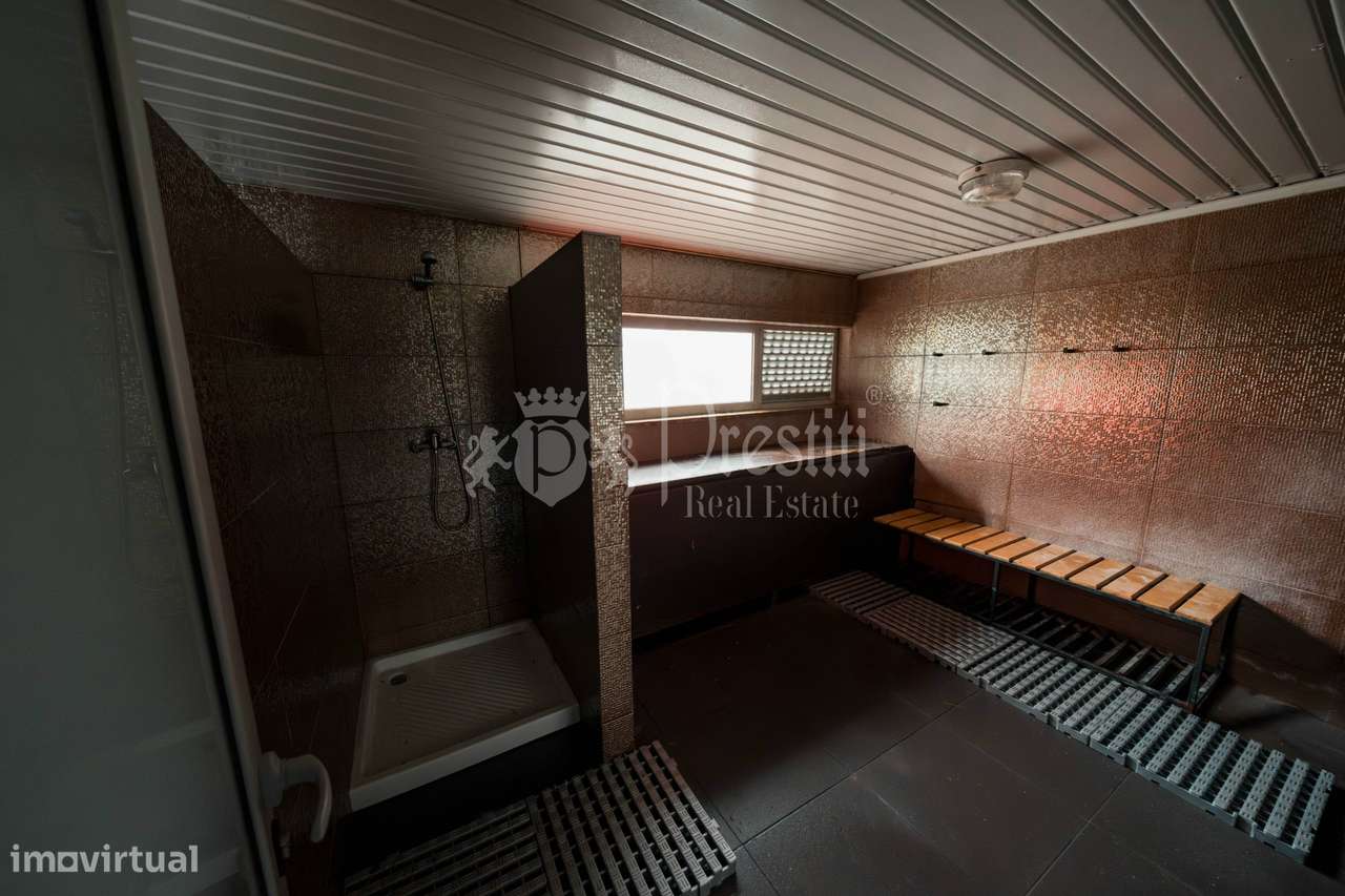 Moradia T4 com Vistas Deslumbrantes em Guimarães-52