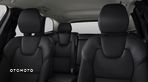 Volvo XC 60 B4 D Plus Dark - 9