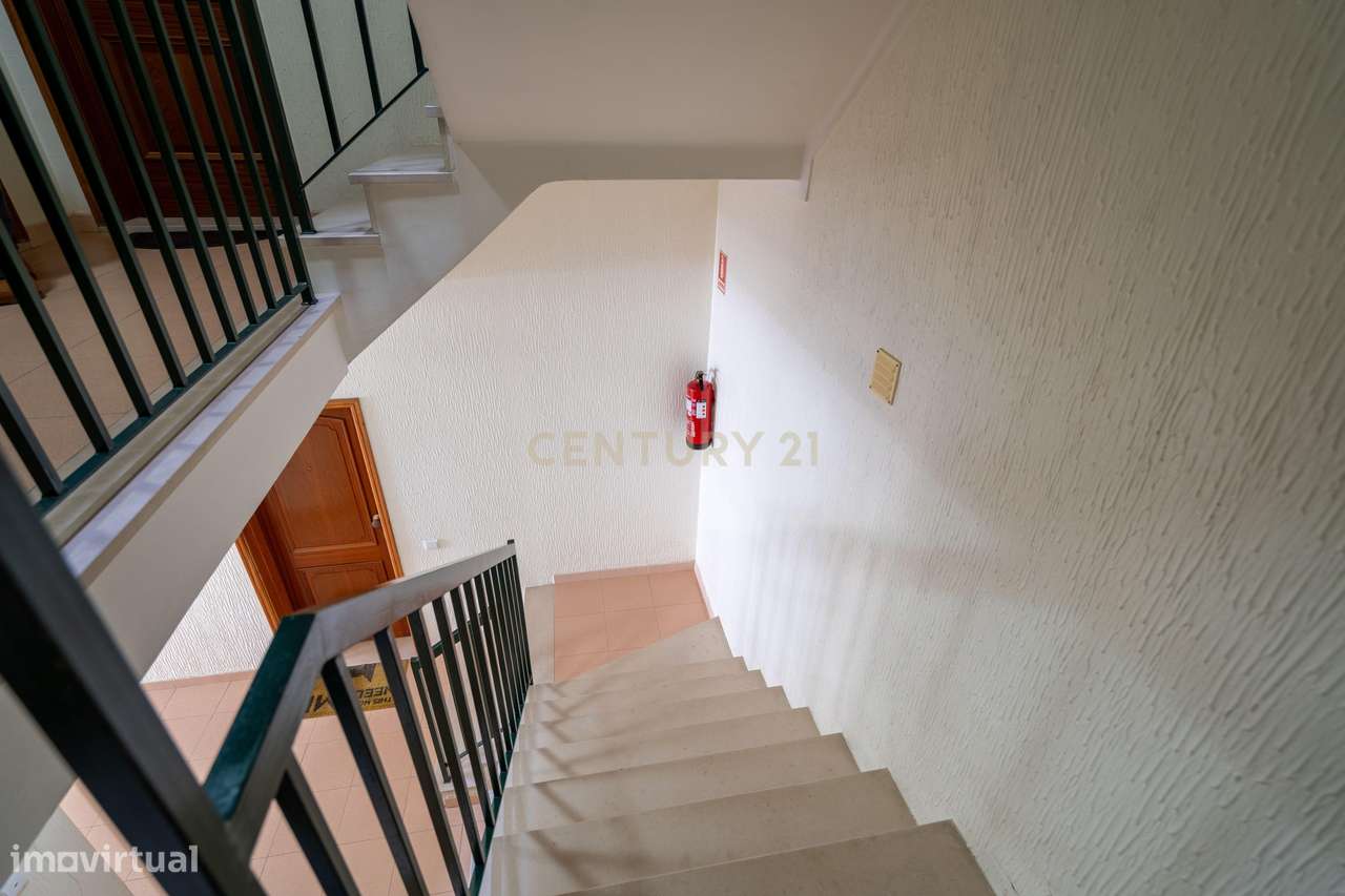 Moderno T1 em Lousã, quase novo e pronto a habitar-3