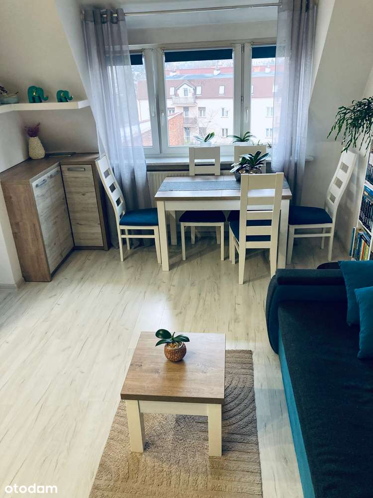 Mieszkanie o pow. 40.76m2, IV p., klimatyzacja, umeblowane, Kalisz-1