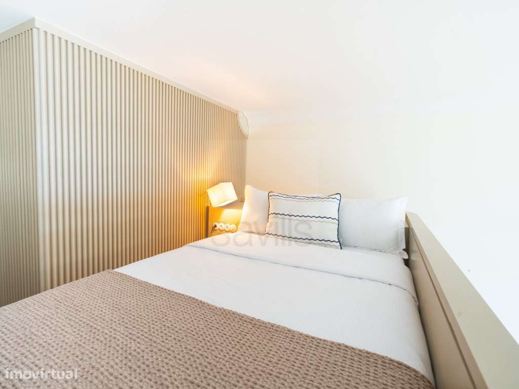 Apartamento T0 mobilado e decorado na Avenida dos Aliados-16