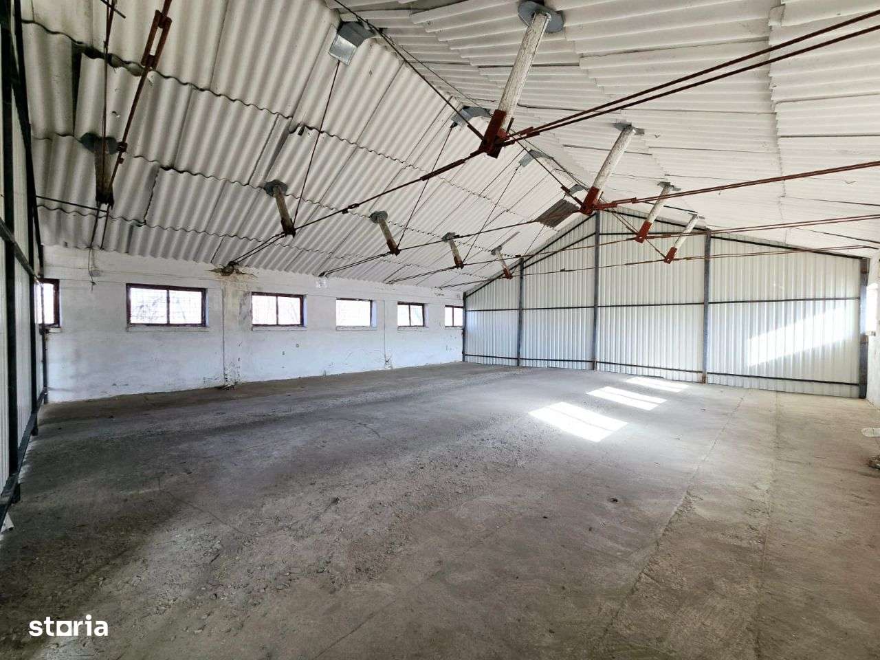 DE INCHIRIAT Spatiu Depozitare 120mp, 200mp, 300mp MIROSLAVA 3,5 Euro - Imagine principală: 1/2