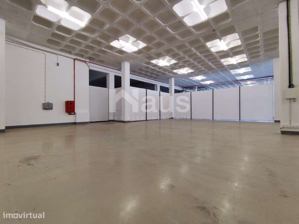 Armazém com área de 250m2 - Grande imagem: 4/5