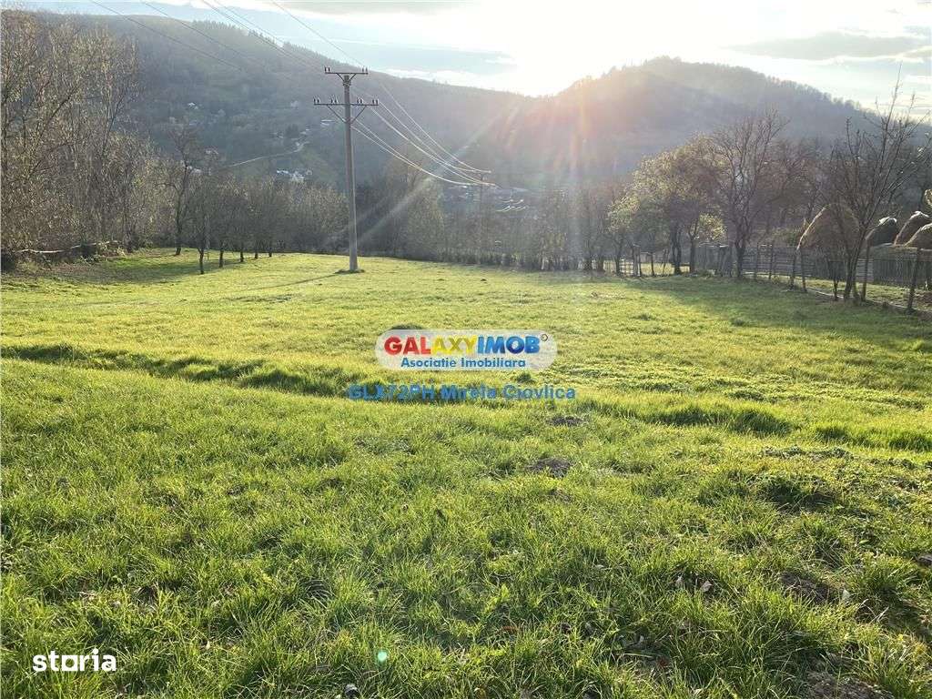 Vanzare teren cu casa batraneasca Secaria Prahova - Imagine principală: 3/10