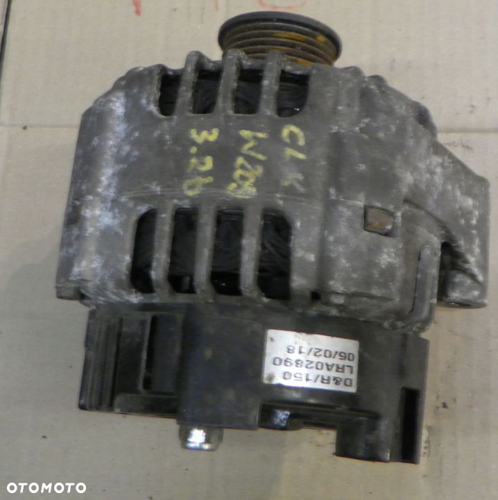 mercedes clk w209 2004 3.2 alternator - 5