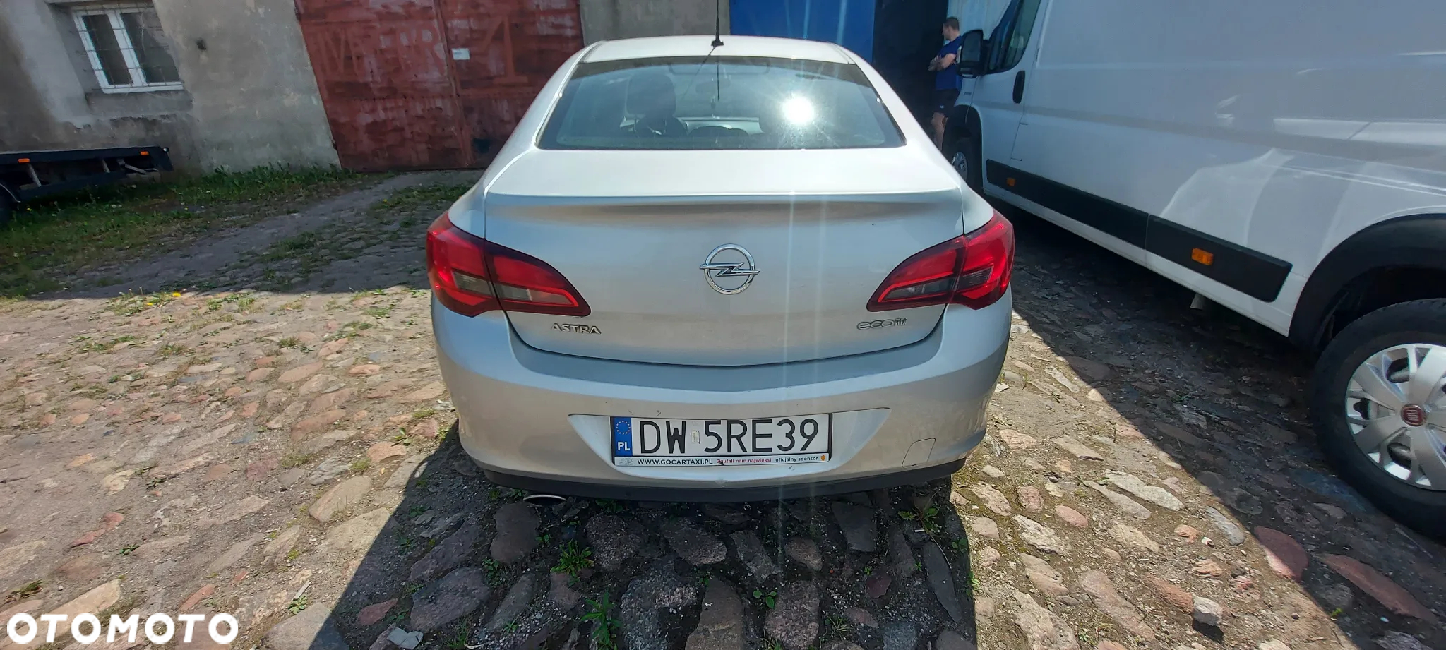 Opel Astra IV 1.4 T Business EU6 - 4