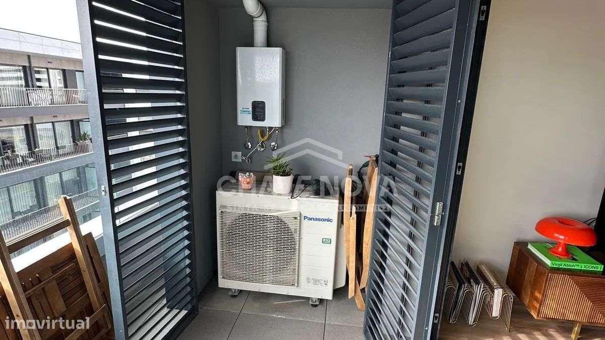 T2 Luxo Último Piso c/ Lugar de Garagem em Canidelo-19