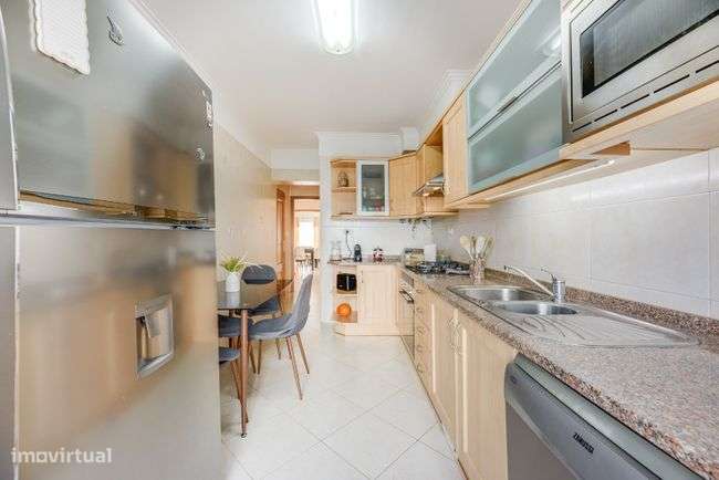 Apartamento T3 com Suíte e estacionamento, remodelado no Montijo - Grande imagem: 4/34