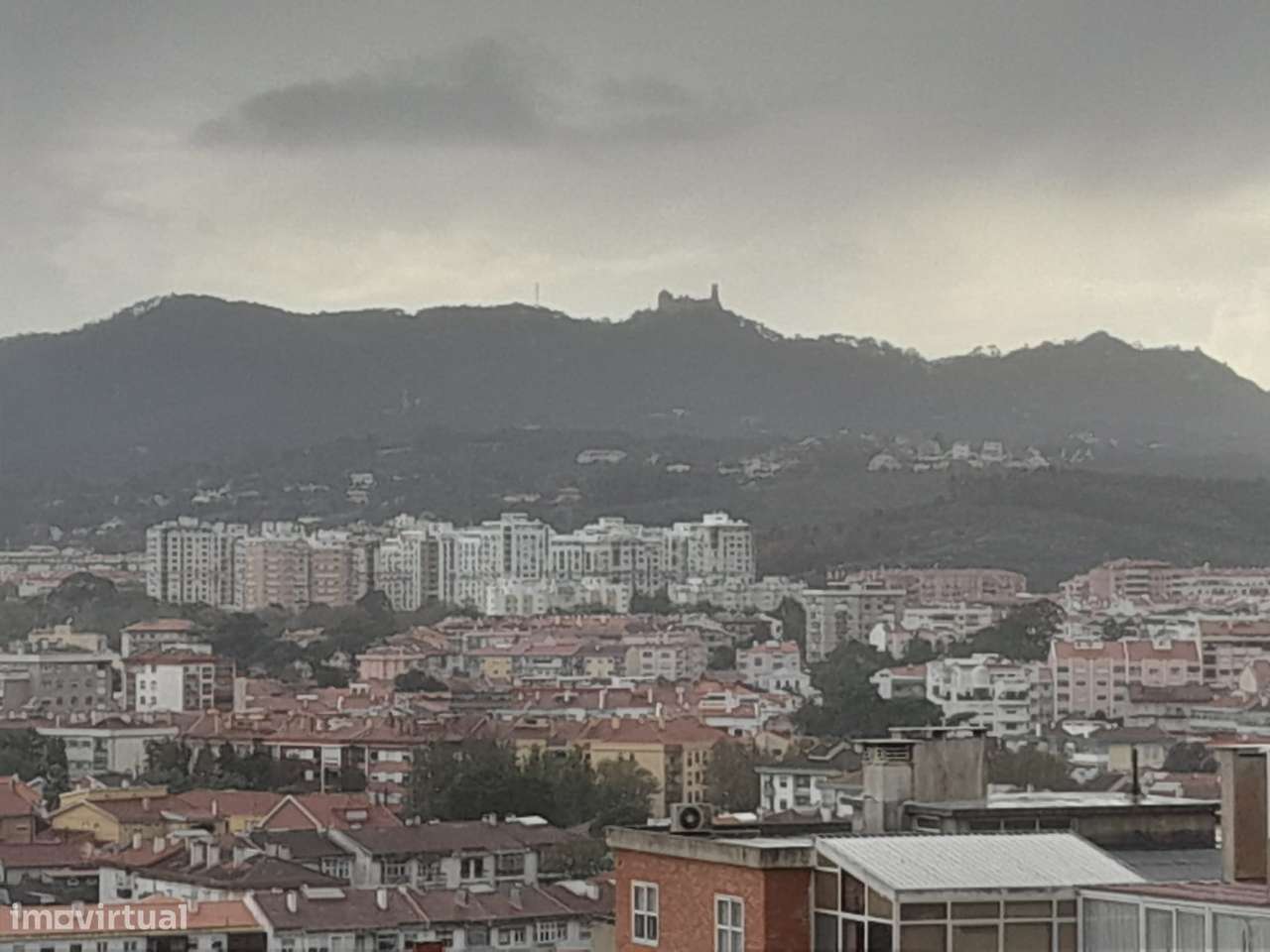 Excelente T2 Tapada das Mercês - Vista para a Serra de Sintra-20