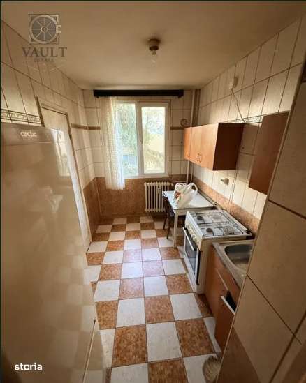 Apartament 3 camere - ETAJ 1 - 5 minute Metrou RAUL DOAMNEI-3