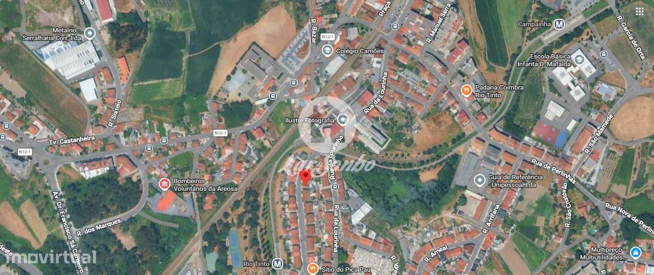 Moradia T4 de 3 frentes, a 2 min a pé da estação do Metro de Rio Tinto-17
