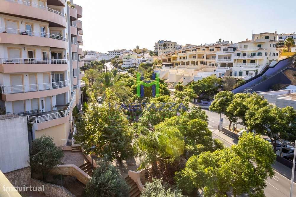 Apartamento T3 com piscina, lugar de garagem e arrecadação, no centro-29