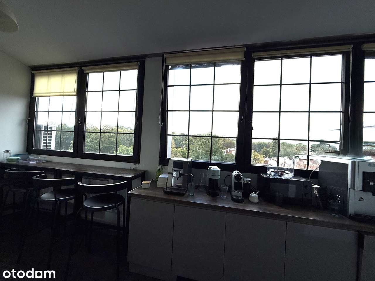 Piękne biuro w industrialnym stylu na Żoliborzu - Pełny obrazek: 5/5