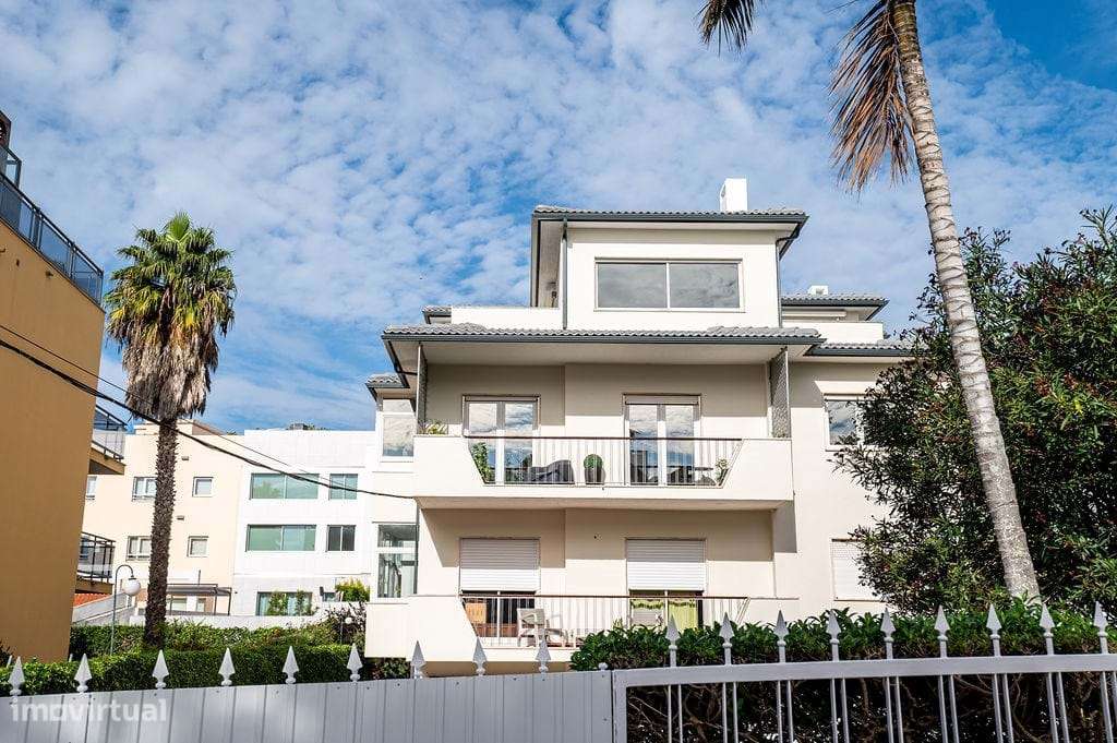 Apartamento t2 à venda na Rua Doutor António Dias Pinheiro-1