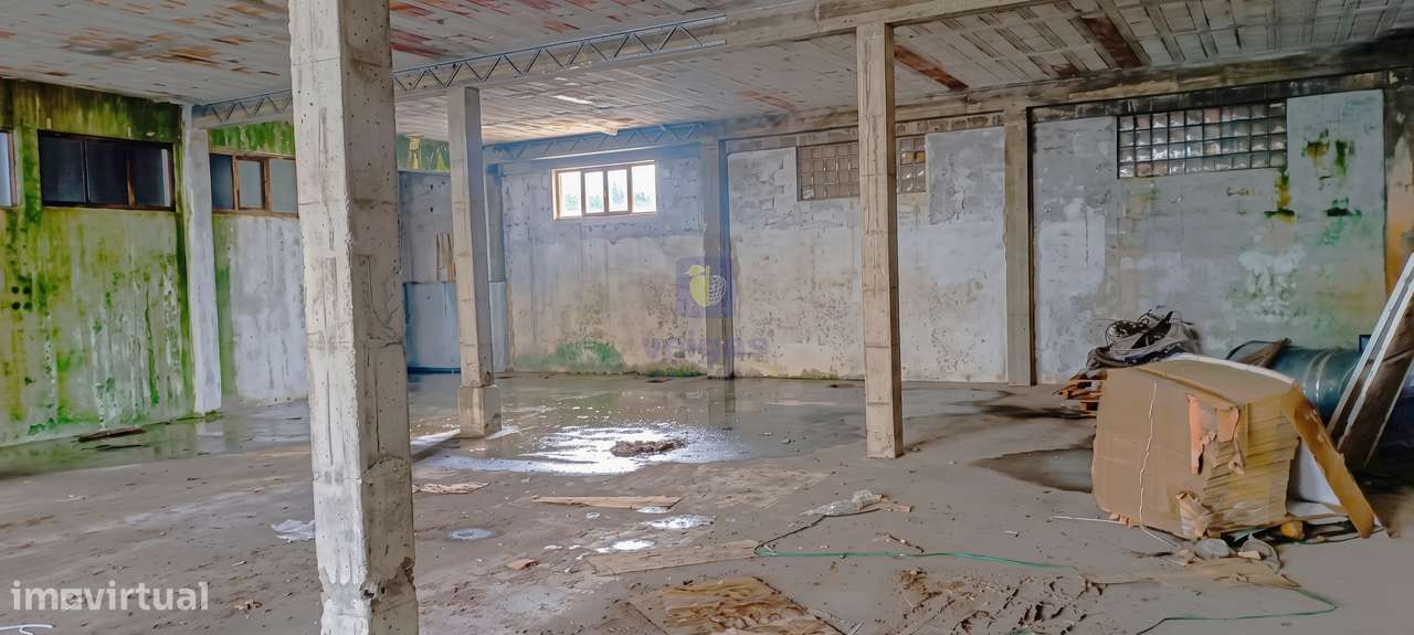 Armazém industrial com 4.107m2 de área e 7.300m2 de terreno, Marinha G-9