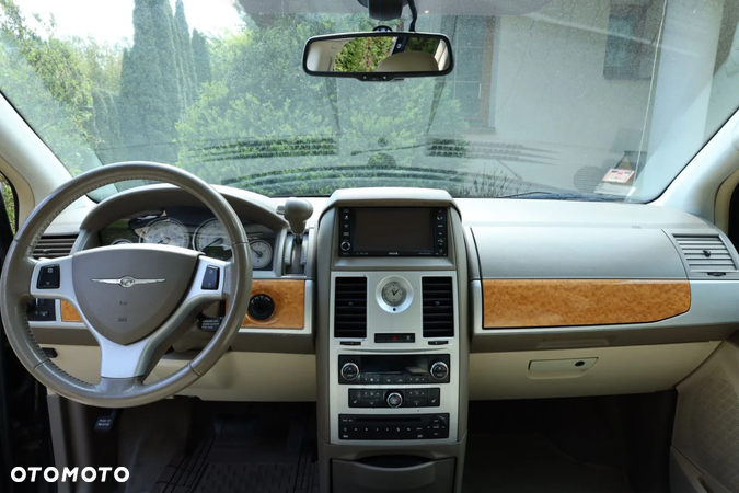 Chrysler Town & Country 4.0 Limited - 14