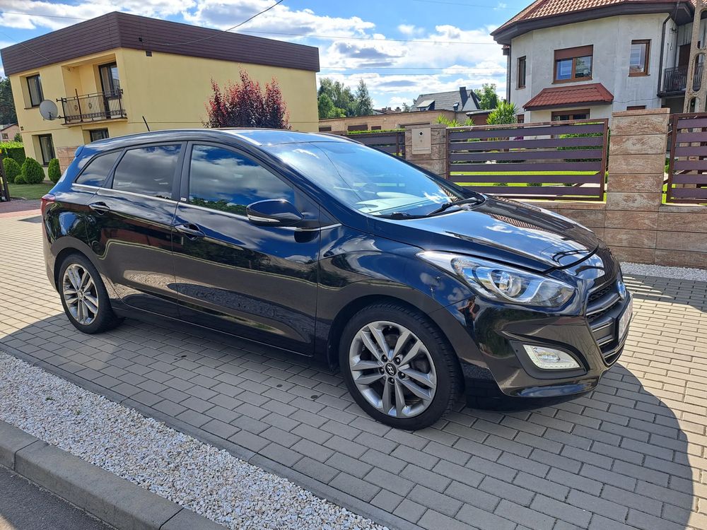 Hyundai i30 II (2012-2017) blue Kombi 1.6 CRDi DCT Passion 2016