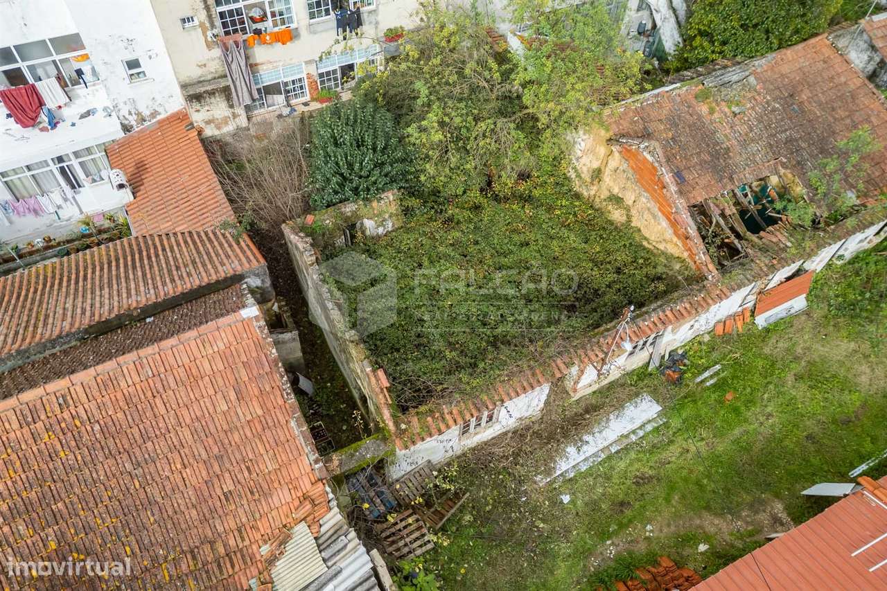 Moradia para Restaurar T3 Venda em Santarém (Marvila), Santa Iria da R - Grande imagem: 4/33