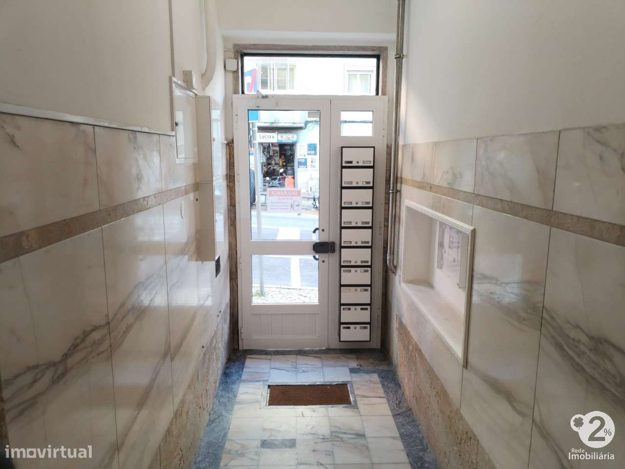 Apartamento T1 Novo (Remodelado) – Mina de Água, Amadora-12