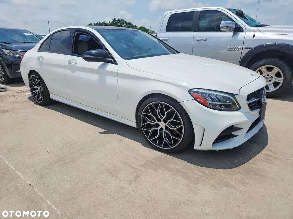 Mercedes-Benz C W205 (2014-2021) 300 4Matic 9G-TRONIC AMG Line 2019