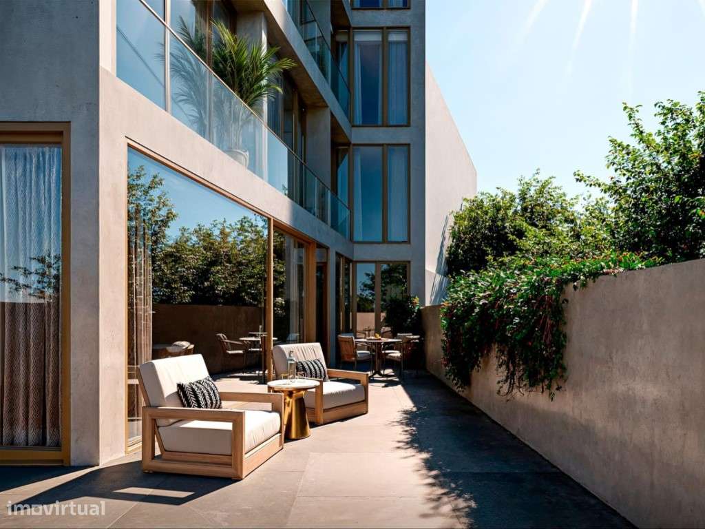 T2 amplo e bem iluminado junto ao tejo - Grande imagem: 3/20