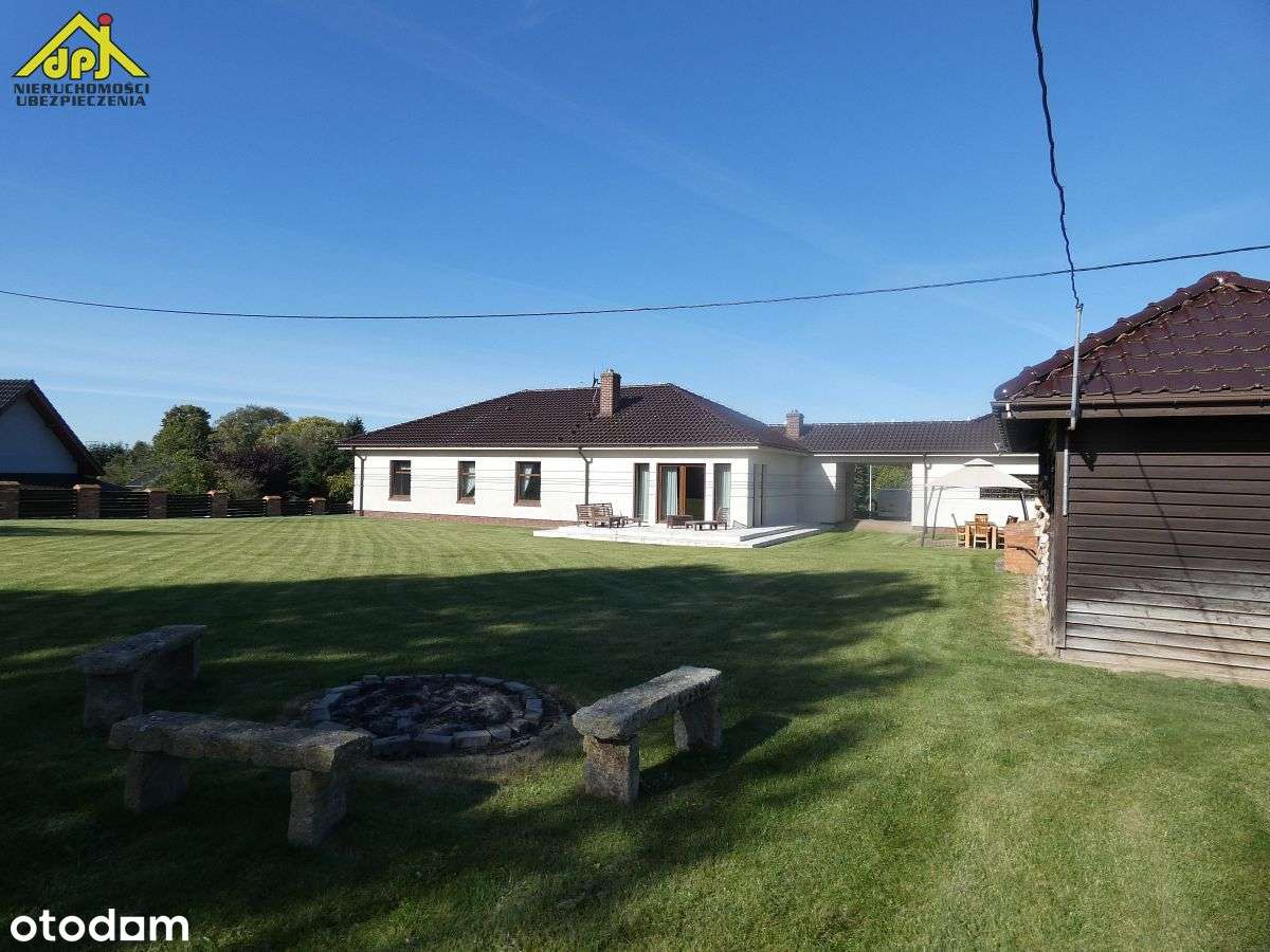 Dom jednorodzinny wolnostojący w stylu dworku-8