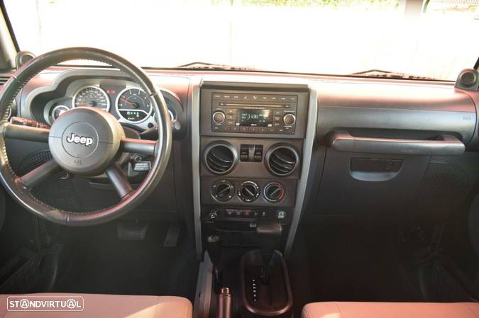 Jeep Wrangler 2.8 CRD ATX Sport - 7