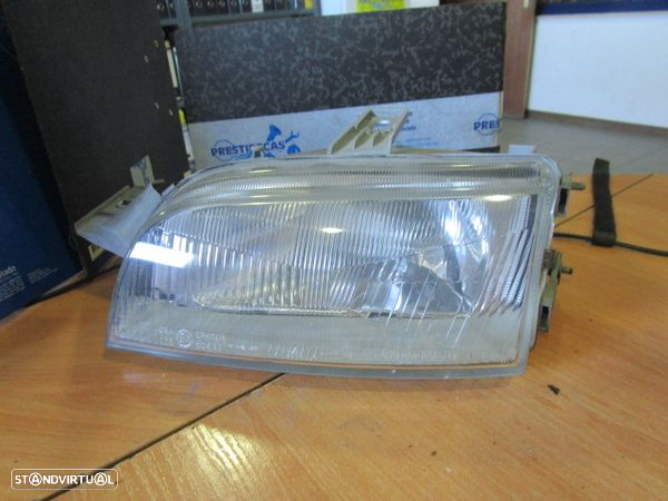 Farol 46402650 36470748 FIAT PUNTO 1994 ESQ H4 CARELLO - 1