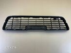 TOYOTA HILUX IIIV 8 15R- GRILL KRATKA ATRAPA DOLNA WENTYLACJI 53112-0K130 - 1