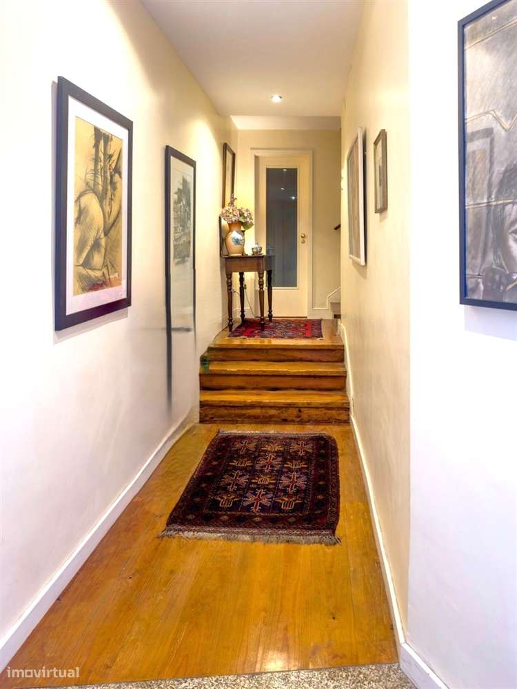 Moradia T3+1 com jardim na Foz Velha. - Grande imagem: 4/47