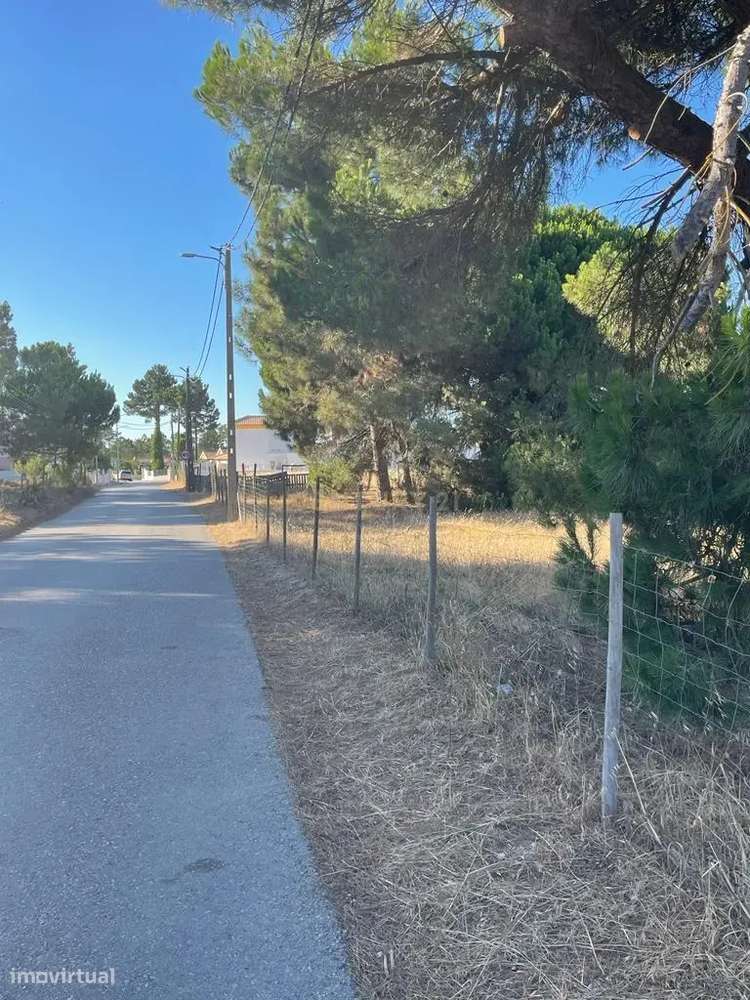 Sesimbra - Terreno rustico com capacidade construtiva - Grande imagem: 5/12