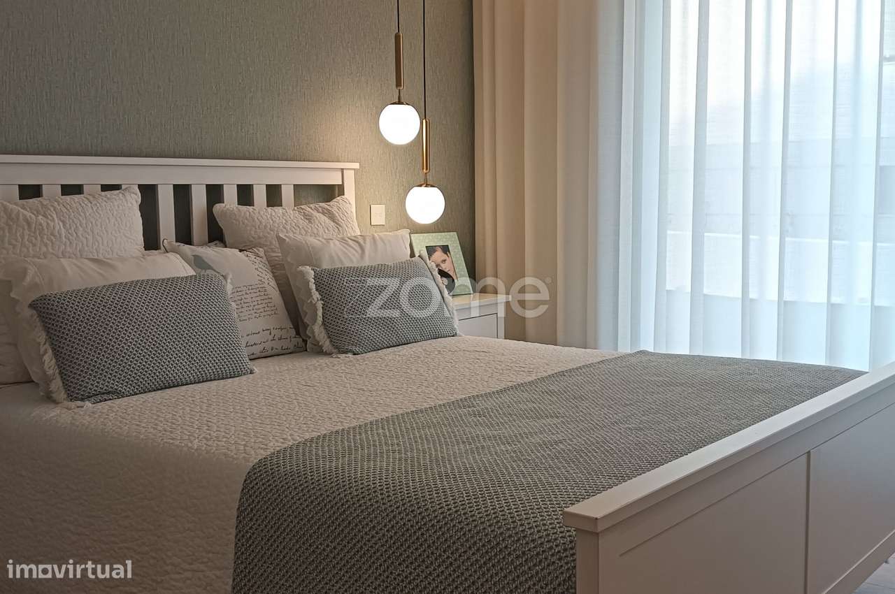 Moradia Térrea Semi- nova com piscina-15