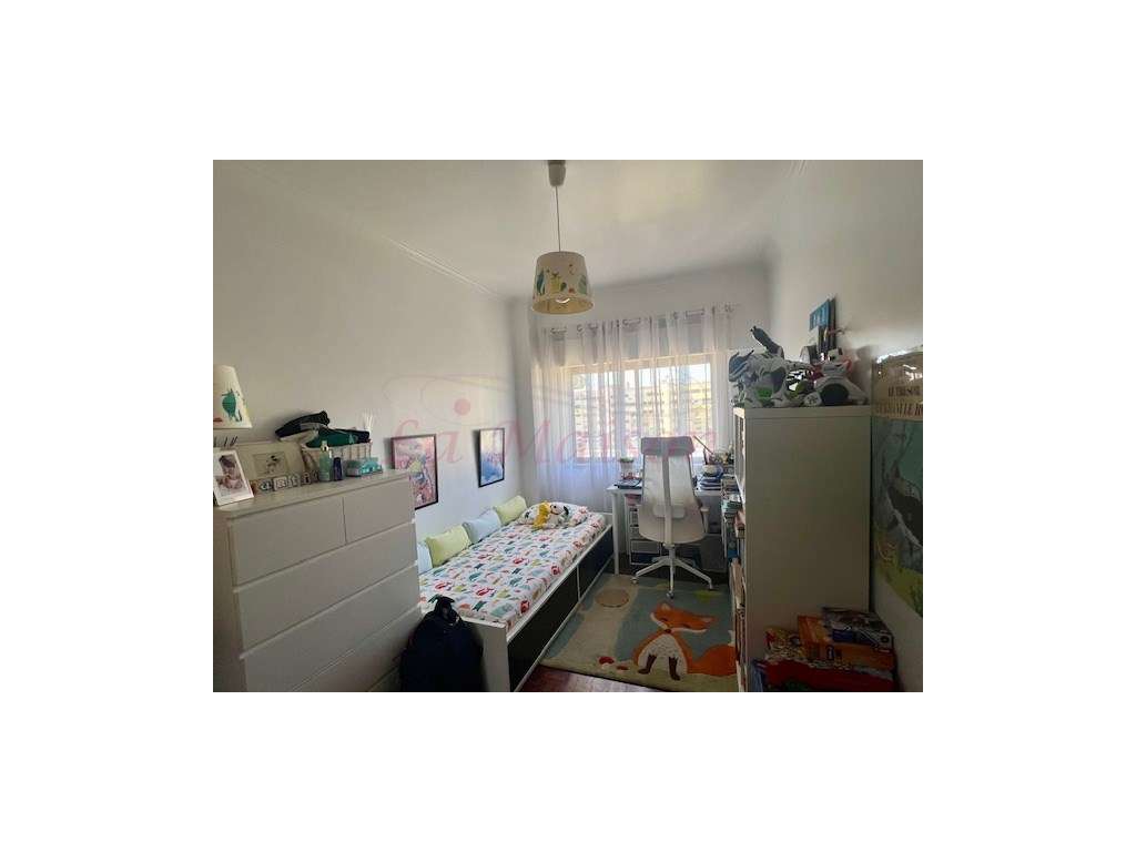 Apartamento T2 no Infantado-21