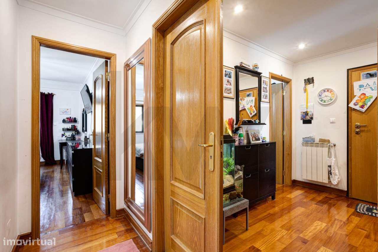 Apartamento T2 em Odivelas com Terraço-13