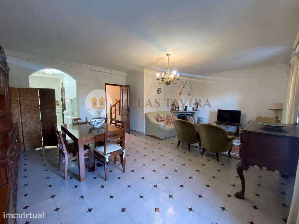 MORADIA COM 3 QUARTOS E GARAGEM - ALAGOA - ALTURA-5