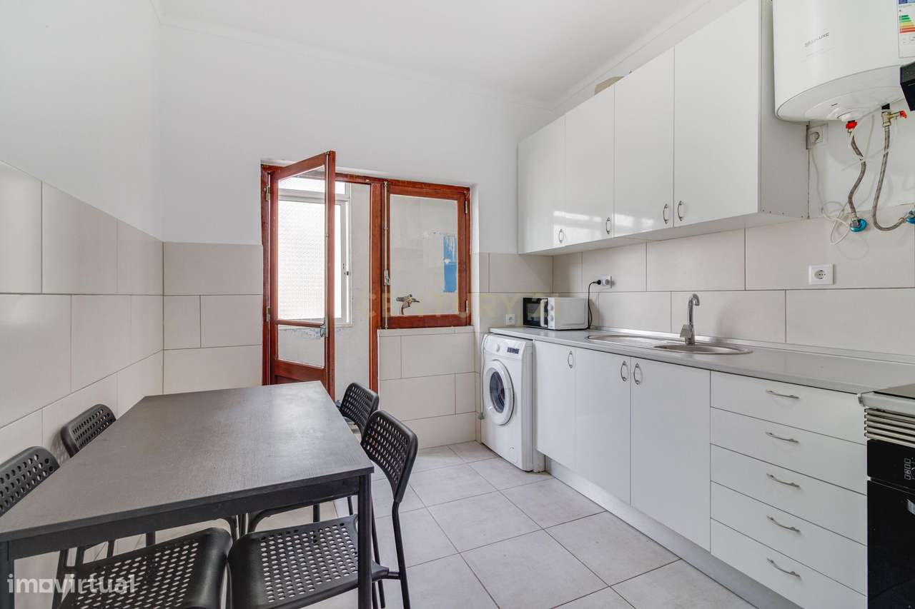 A sua primeira casa pode começar aqui Apartamento T2 Baixa Banheira-6
