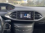 Peugeot 308 1.2 PureTech Allure EAT6 - 20