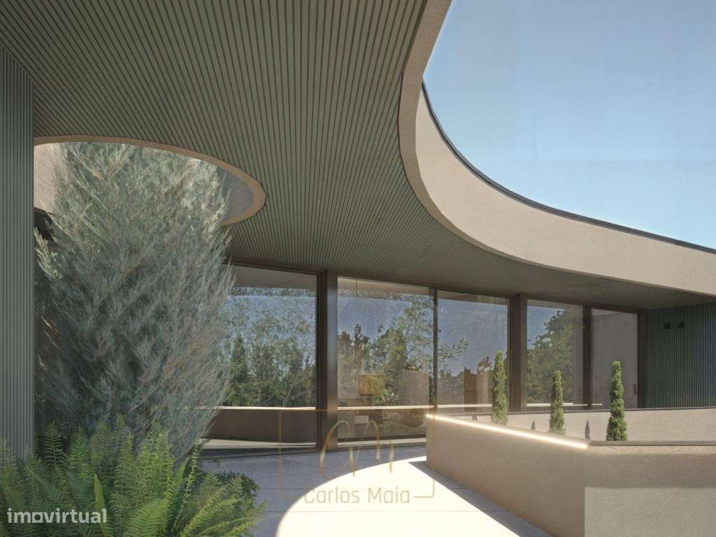 Moradia isolada T4, com garagem para 8 carros (em construção)-6