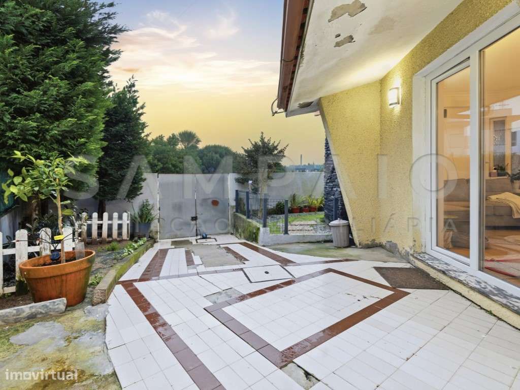 Moradia T3 - Valbom/S. Cosme-26