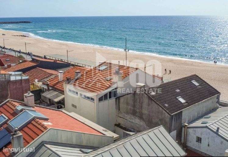 PRÉDIO EM PRIMEIRA LINHA DE MAR - Grande imagem: 2/7