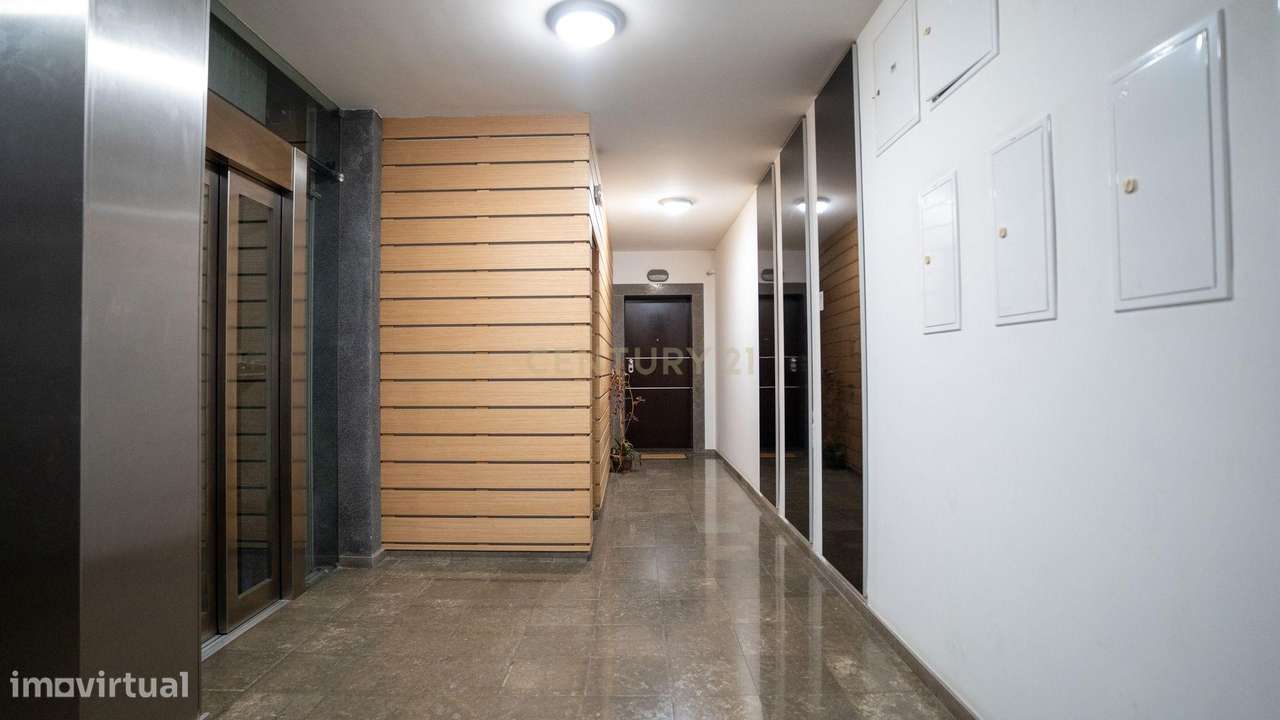 Moderno Apartamento  T3 Condomínio Fechado, em Nossa Senhora de Fátima-24