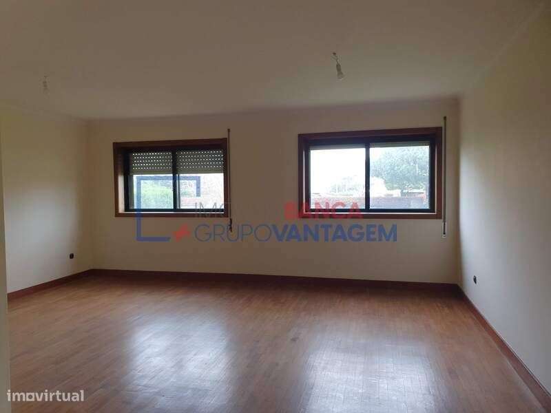 Apartamento T3 à Venda em S. Mamede, Porto - Grande imagem: 5/17