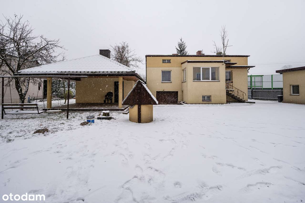 Na sprzedaż dom z dużą działką-1