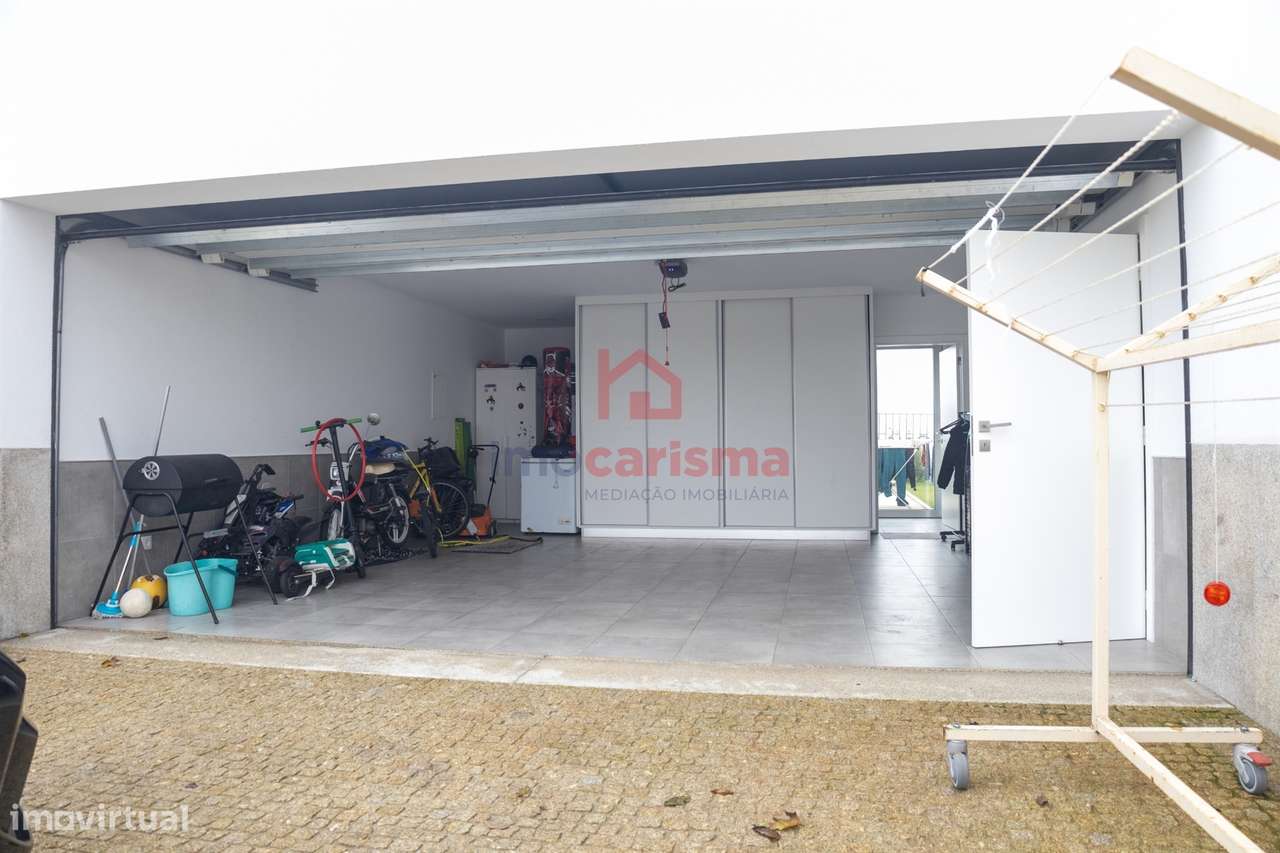 Moradia de Luxo T3 em Mancelos, Amarante-38